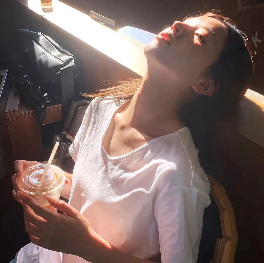 纵欲女郎